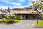 7591 Winchelsea Crescent