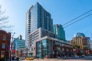 1808 - 821 Cambie Street