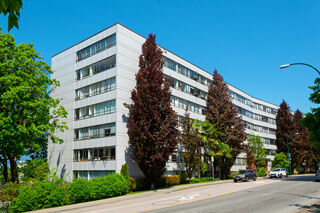 525 - 1445 Marpole Avenue